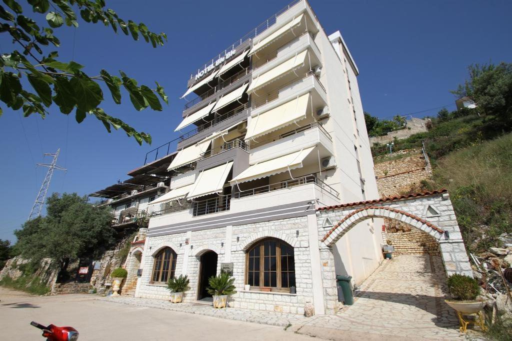 Hotel Ble Ble Vlorë Exteriör bild