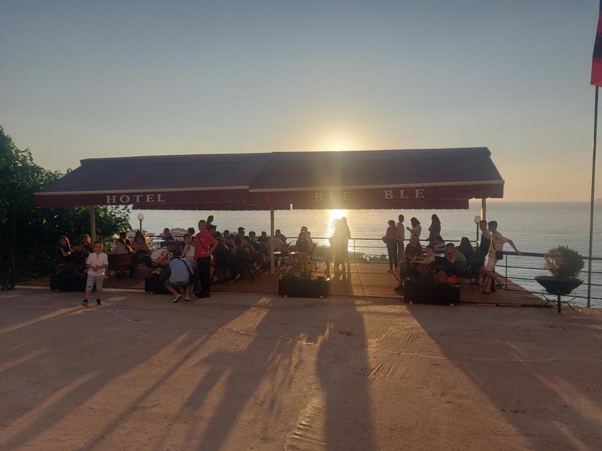 Hotel Ble Ble Vlorë Exteriör bild
