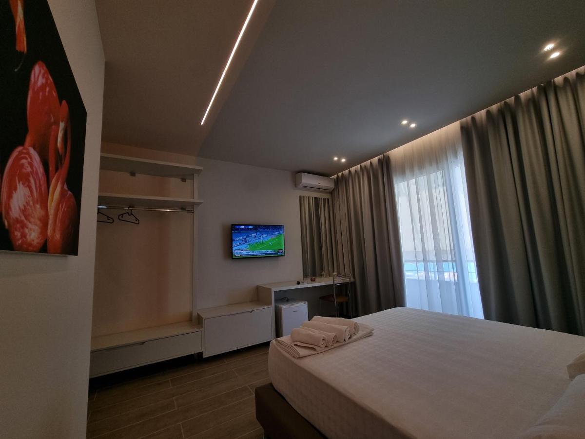 Hotel Ble Ble Vlorë Exteriör bild