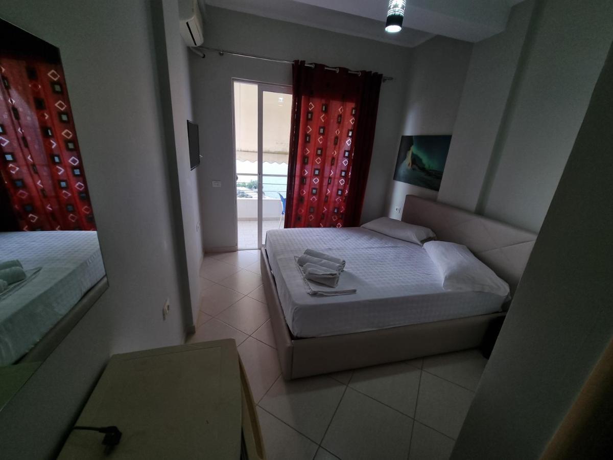 Hotel Ble Ble Vlorë Exteriör bild