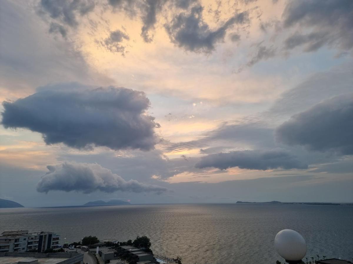 Hotel Ble Ble Vlorë Exteriör bild