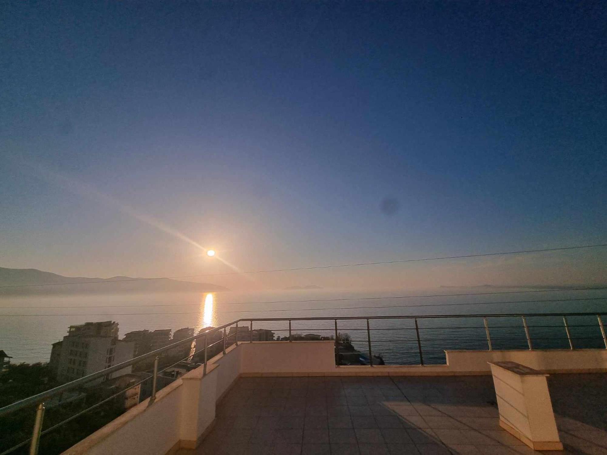 Hotel Ble Ble Vlorë Exteriör bild