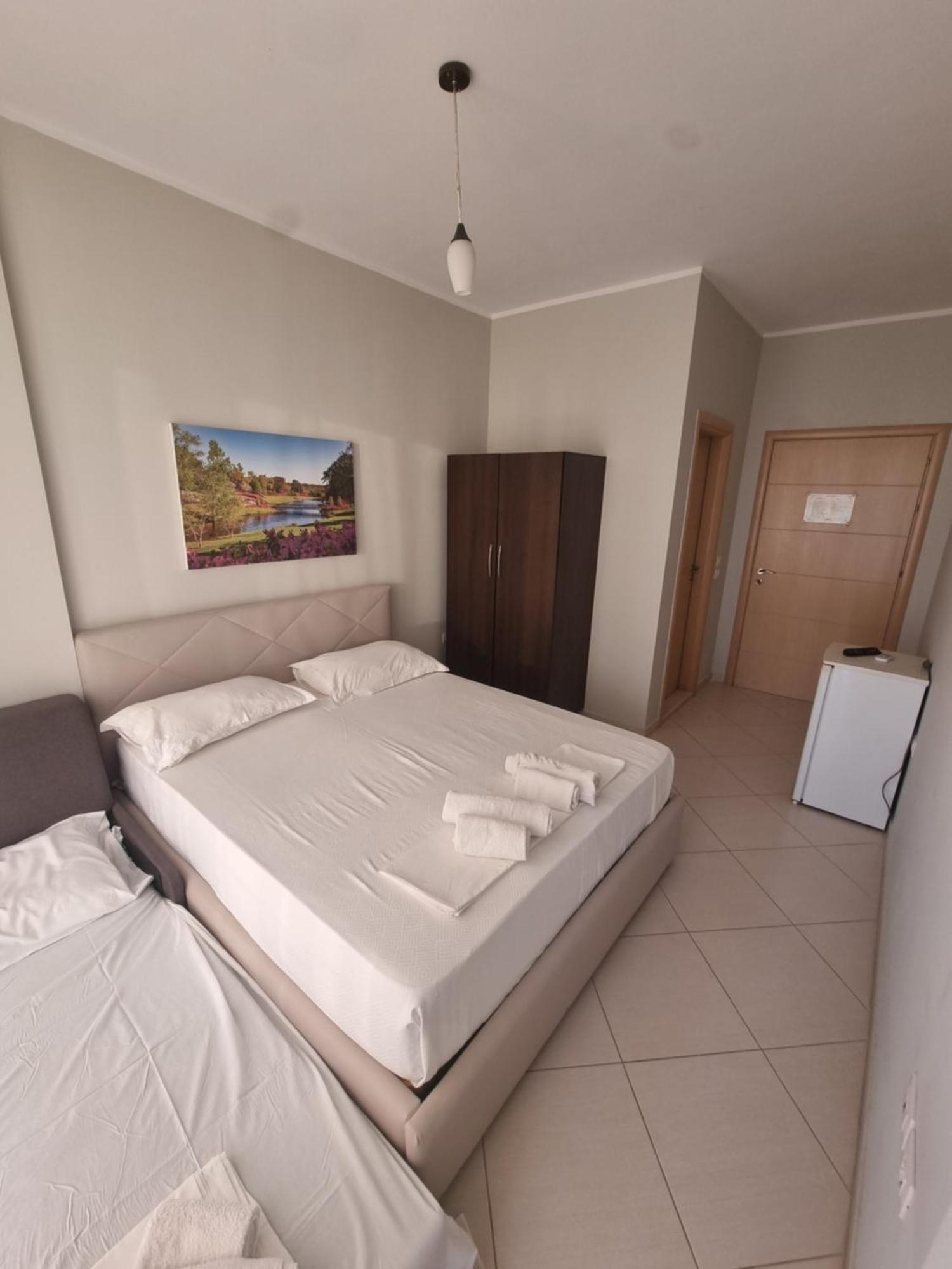 Hotel Ble Ble Vlorë Exteriör bild