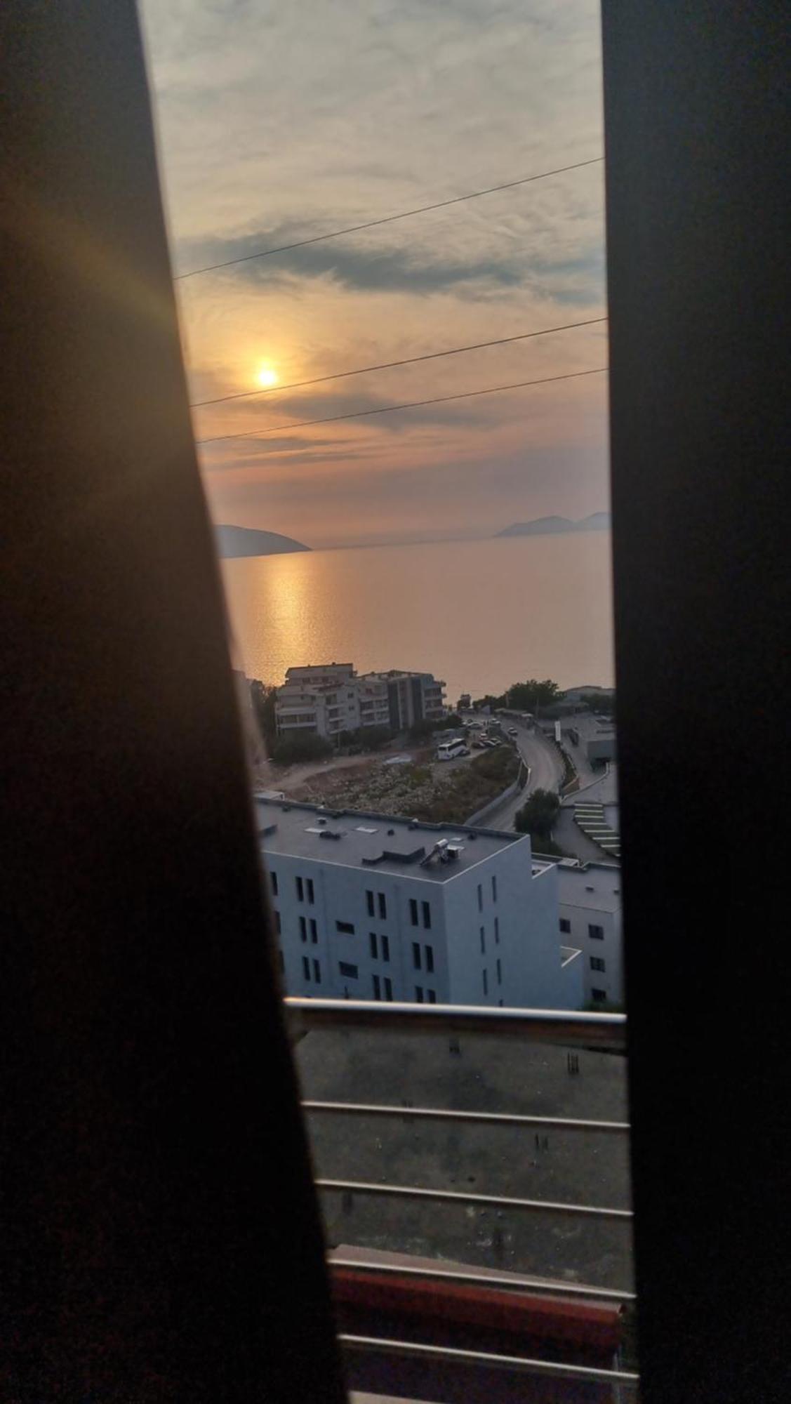 Hotel Ble Ble Vlorë Exteriör bild