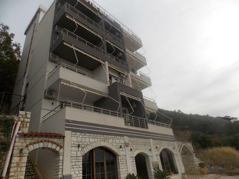 Hotel Ble Ble Vlorë Exteriör bild