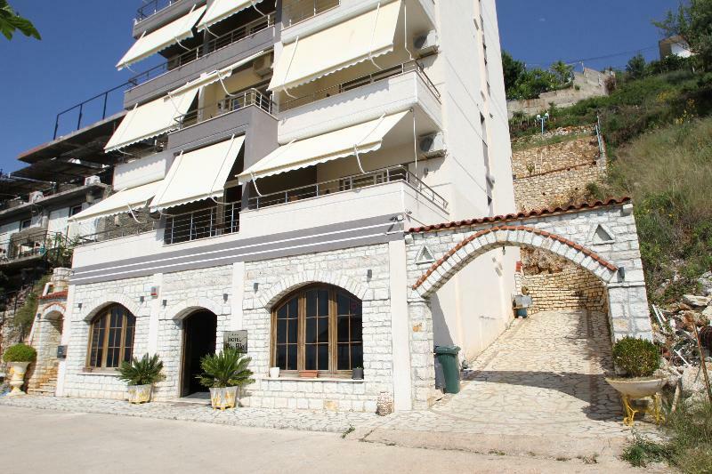 Hotel Ble Ble Vlorë Exteriör bild