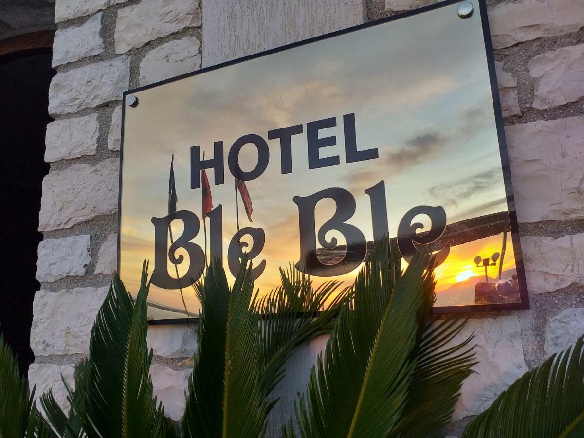 Hotel Ble Ble Vlorë Exteriör bild